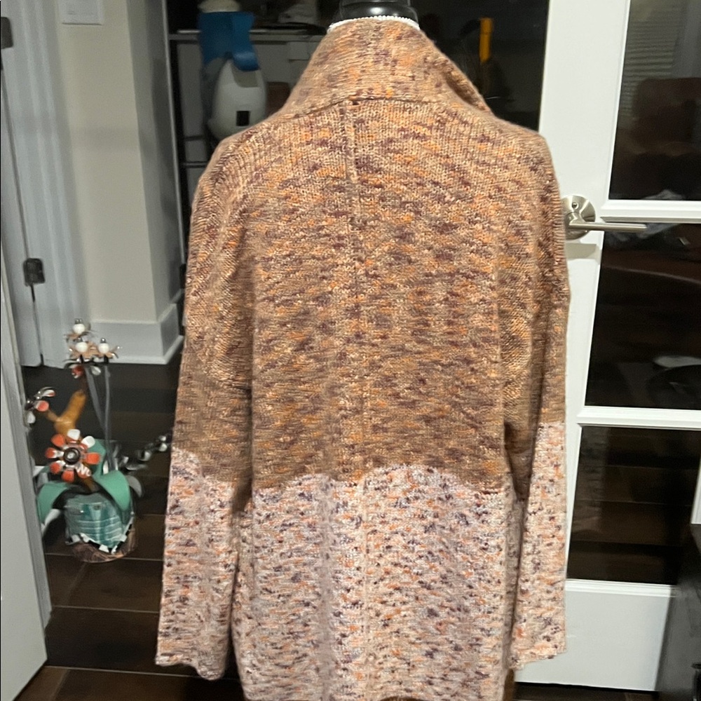 Sam Edelman sweater. - Picture 5 of 5